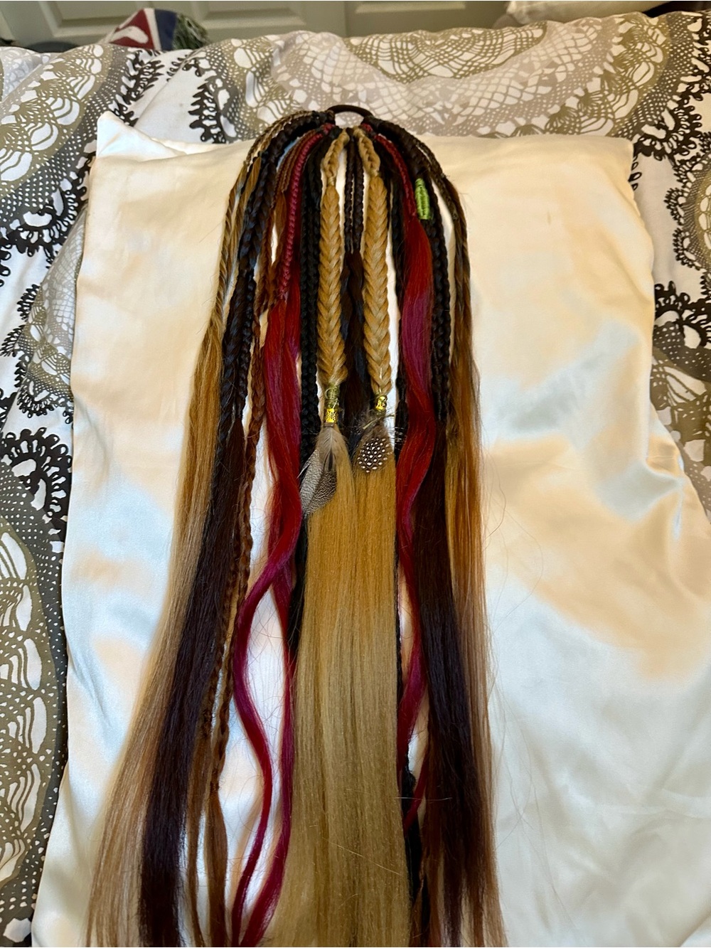 Hand-Braided Mixed Color Hair Extension Clips - Multi-Color Braids ( Stacey )🩷 - Picture 16 of 16
